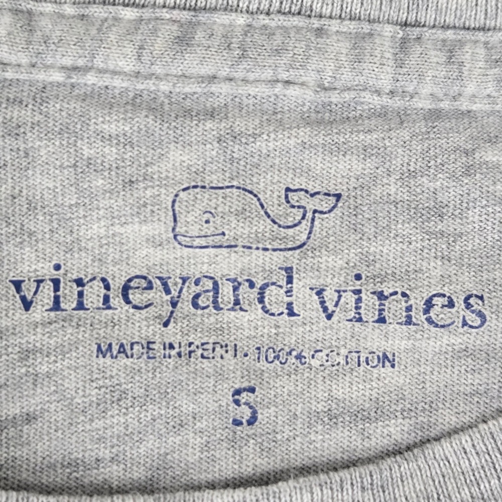 Vineyard Vines Mens S Gray USA Flag Surf Van Graphic Long Sleeve Pocket T-Shirt - Picture 4 of 5